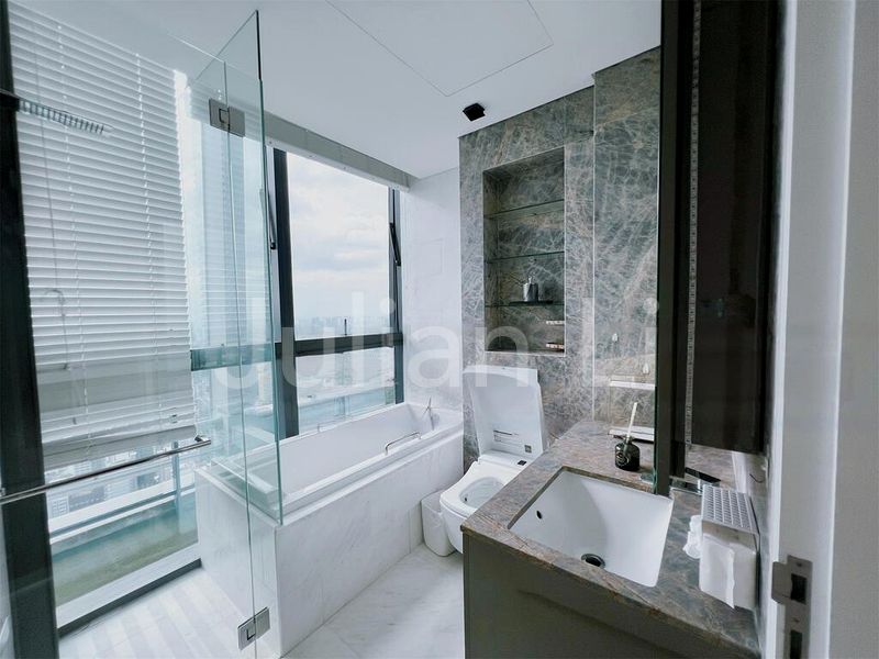 4 Bed Condo for Sale in  South Beach Residences - Image 17